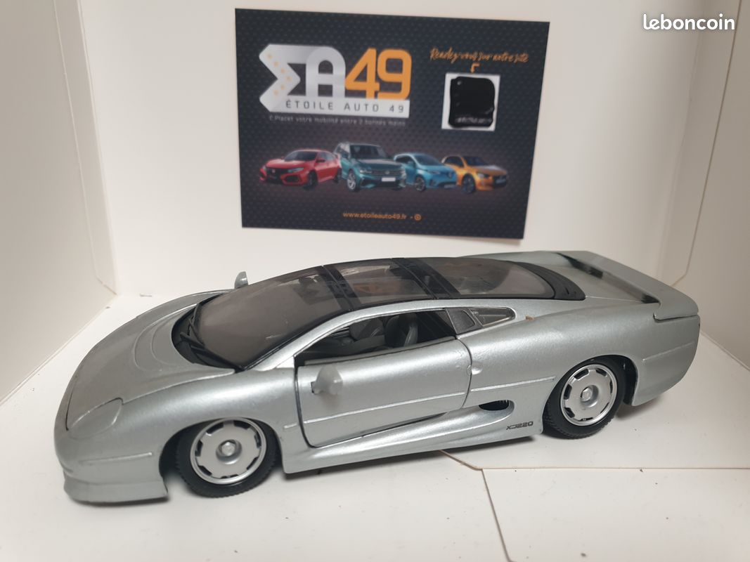 Maquette Voiture Jaguar XJ 220 1991 - Échelle 1:43 - Argent - Maxichamps - Neuf Avec Boîte (OVP)