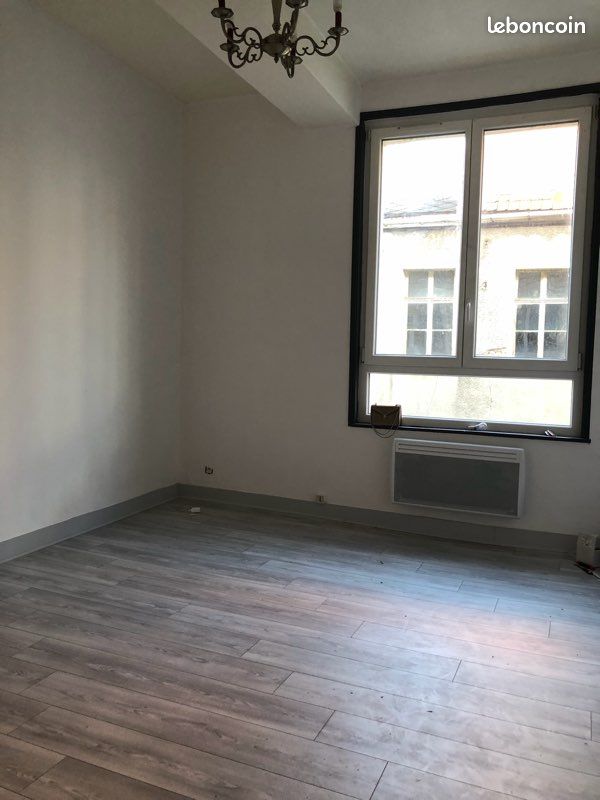 Immeuble 4 pièces 180 m² · à Saint-Amand-les-Eaux · 180 m² · 200 000 €