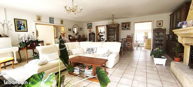 Villa 7 pièces 192 m²