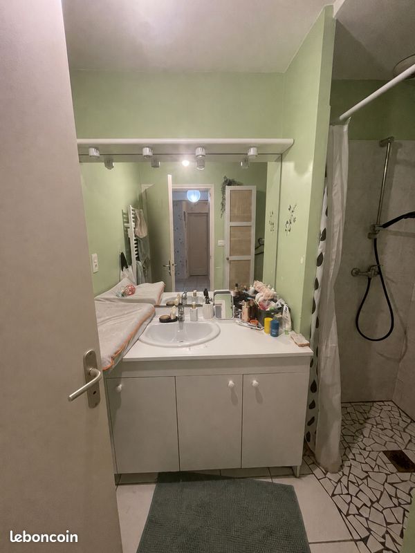 Appartement 3 pièces 80 m² · à Saint-Martin-la-Plaine · 80 m² · 620 €/mois