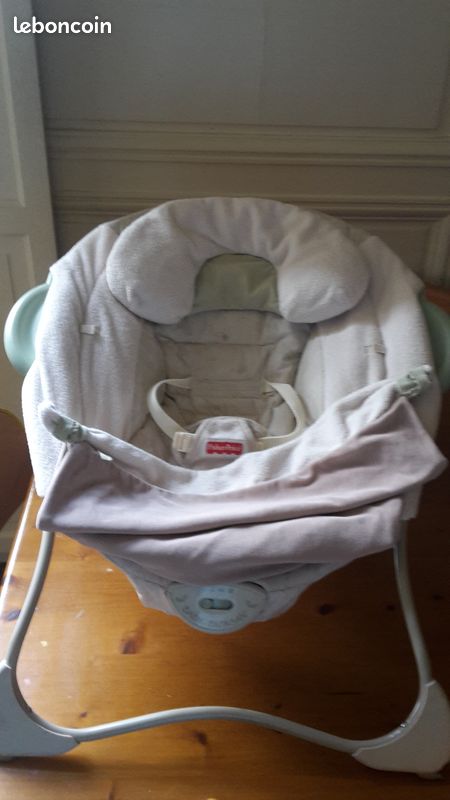 Transat bébé Fisher Price vibrant et musical (image 1)