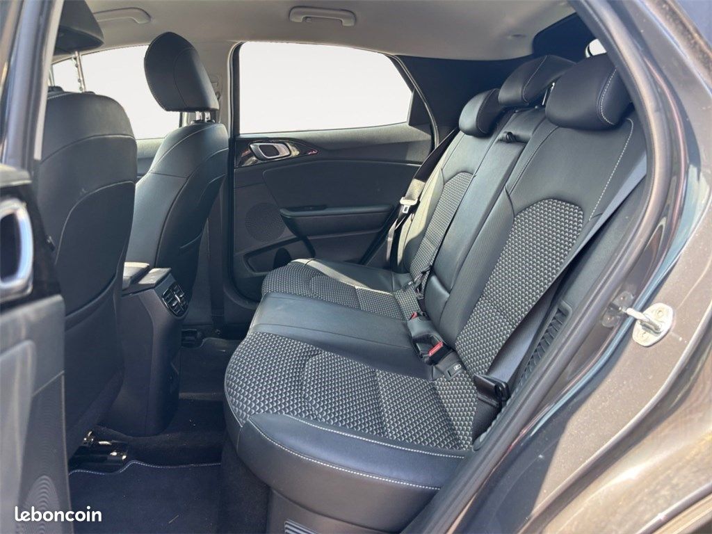 Kia Xceed HYBRIDE RECHARGEABLE 1.6 GDI 141CH DCT6 Active (image 35)