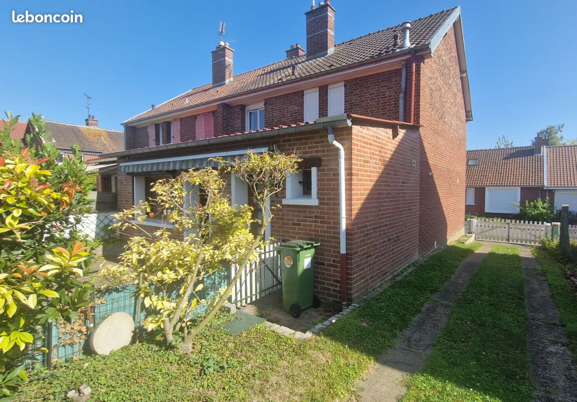 Appartement 5 pièces 100 m² · à Amiens · 100 m² · 200 000 €