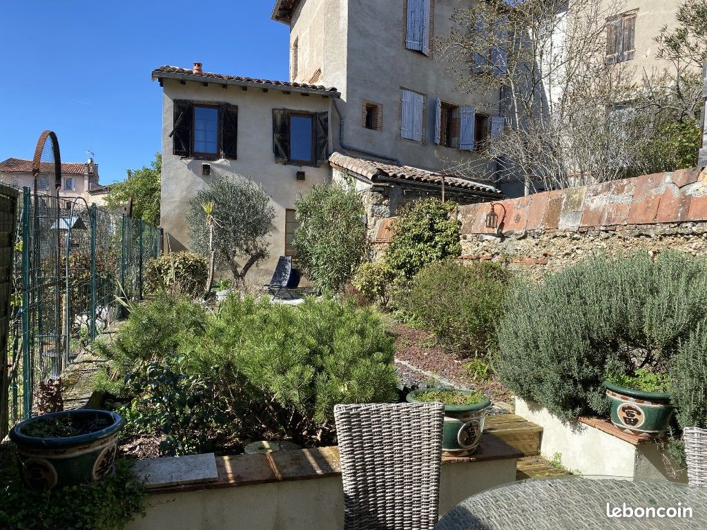 Maison 5 pièces 222 m² · à Lavaur · 222 m² · 455 000 €