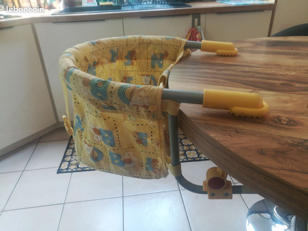 Chaise pliante de table (image 1)