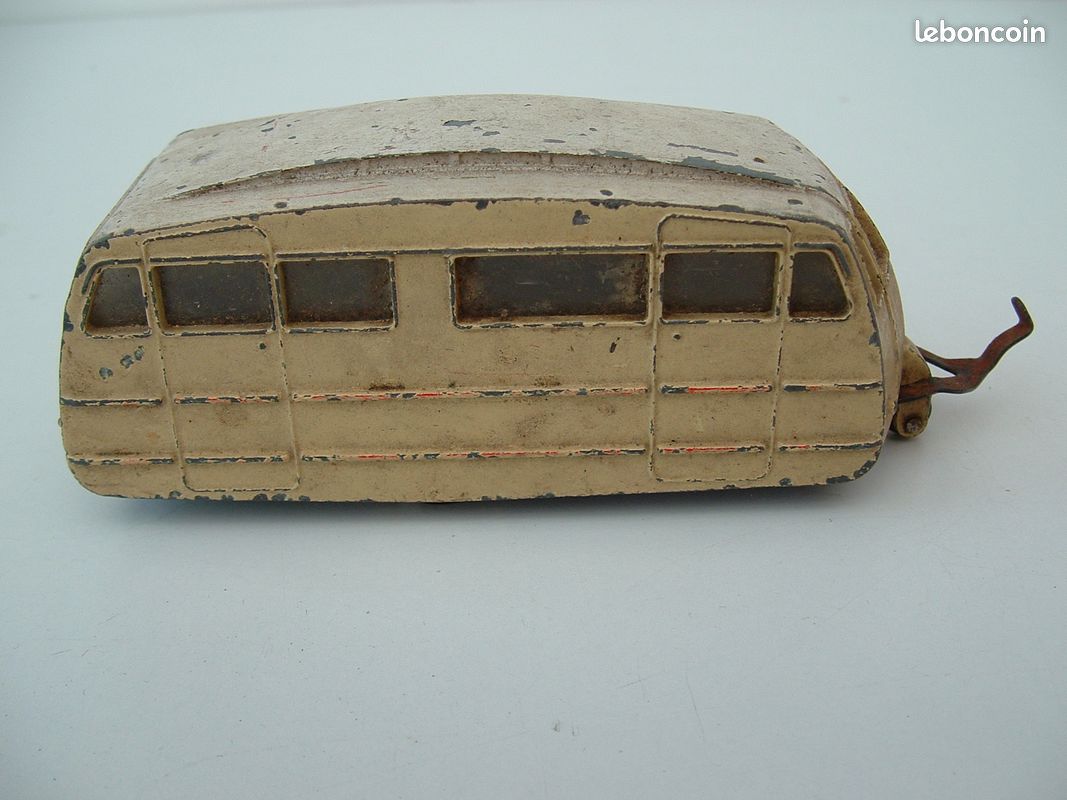 Dinky Toys F n° 811 caravane avec glaces (image 1)
