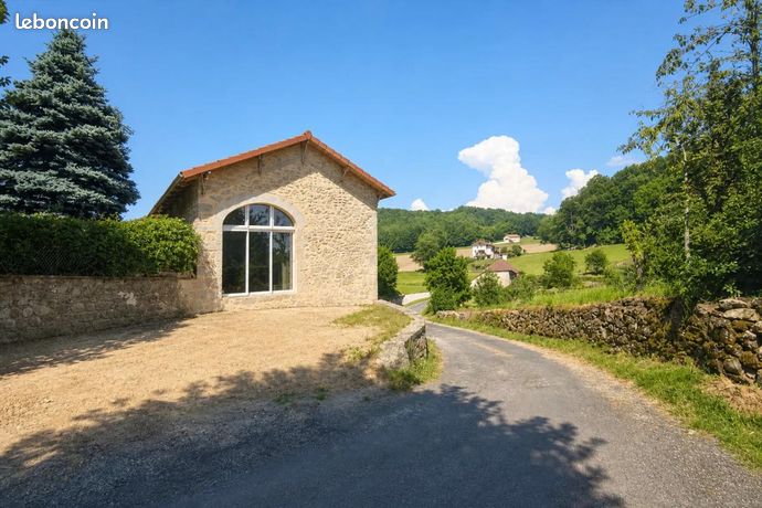 Maison 3 pièces 190 m²