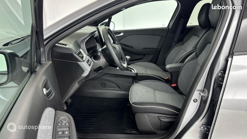 Renault Clio 1.0 TCe 90ch Techno - 24 (image 12)
