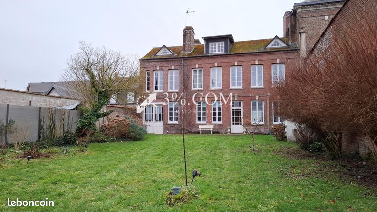 Maison 9 pièces 180 m²
