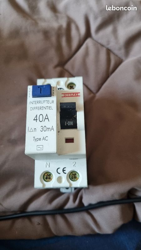 Interrupteurs différentiel Debflex 40A (image 1)