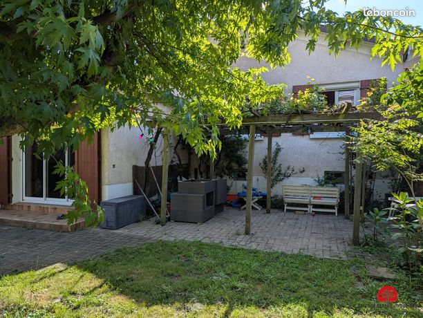 Propriété 6 pièces 98 m² — 4