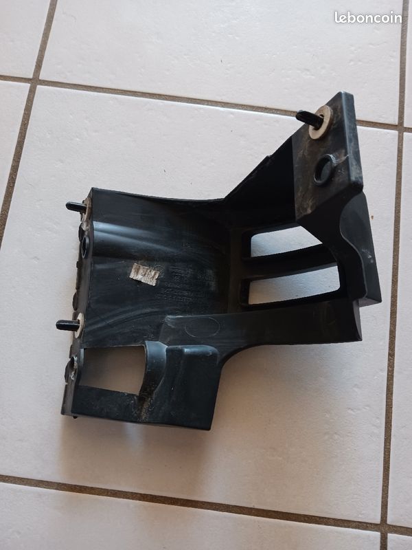 Support pare choc arriere droit grand c4 picasso (image 2)