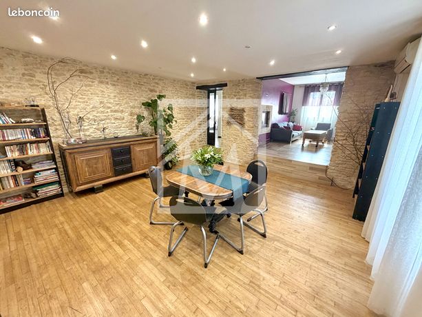 Maison 7 pièces 238 m²