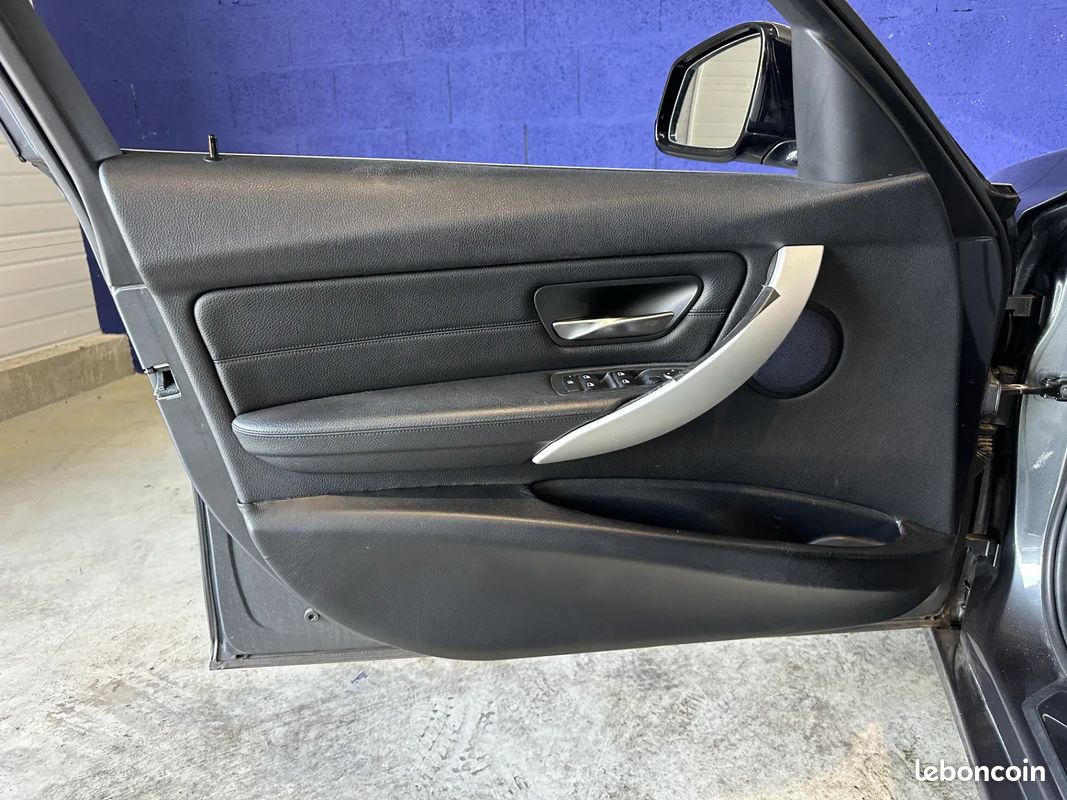 BMW Série 3 320 d 2.0 D 184ch Luxury - 2013 - 191 987 km - Boîte auto - (image 23)