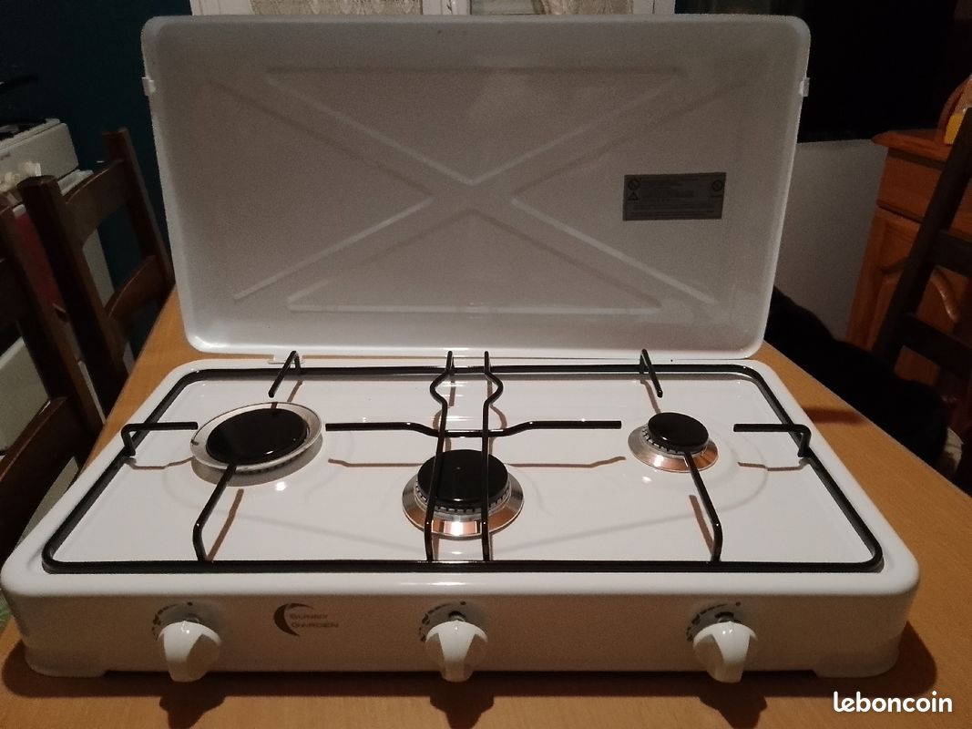 A vendre un réchaud gaz tout neuf qui n as jamais servi (image 1)