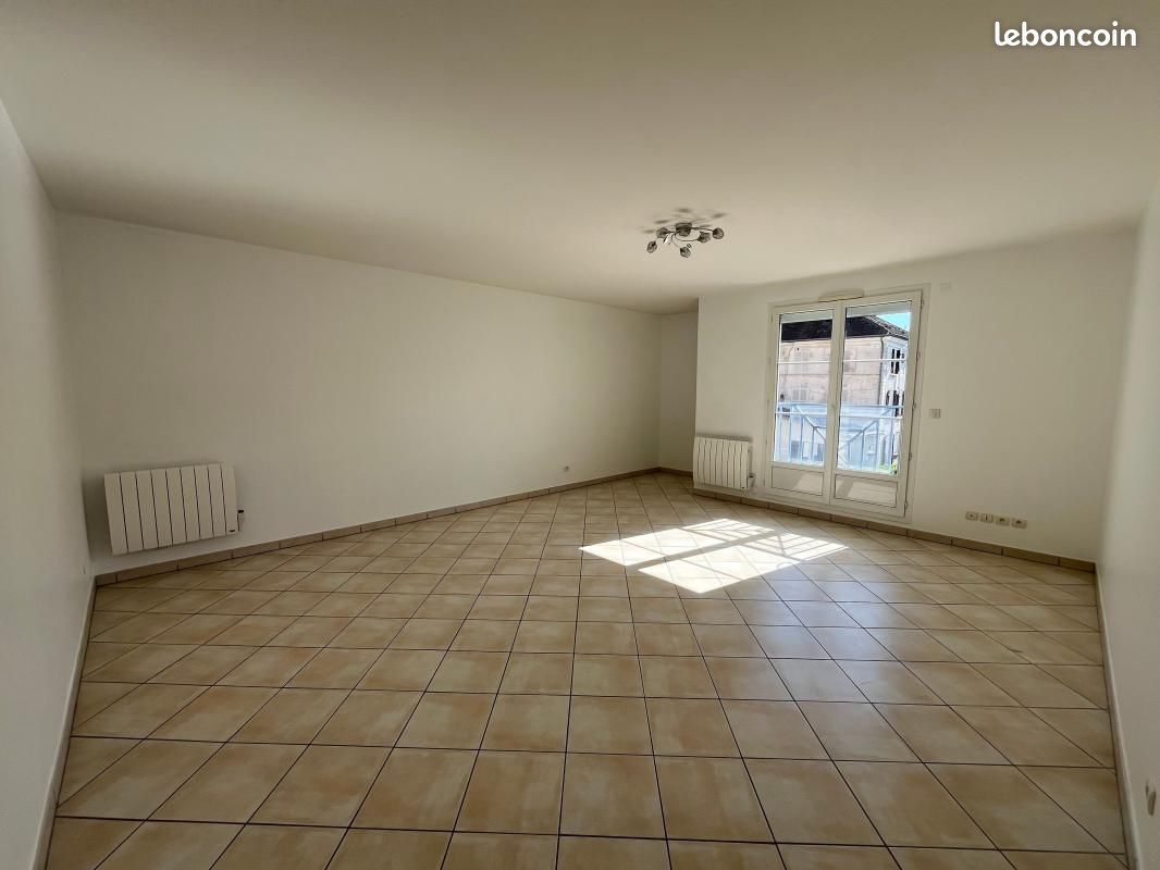 Appartement 3 pièces 74 m² · à La Ferté-sous-Jouarre · 74 m² · 1 060 €/mois