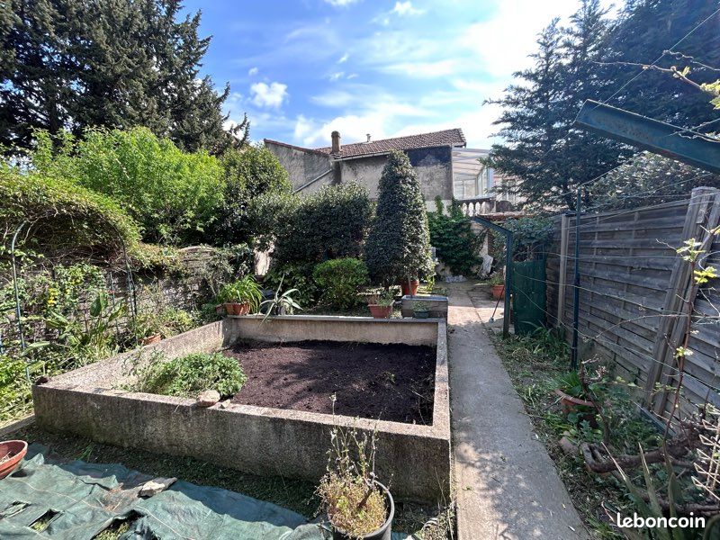 Maison 5 pièces 80 m² · à Avignon · 80 m² · 250 000 €