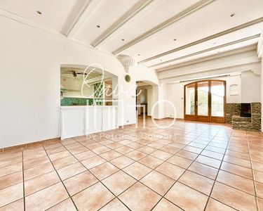 Maison 599 000 € - 233 m²