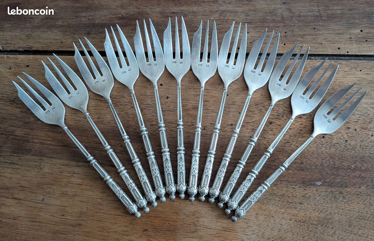 12 fourchette à gâteau ERCUIS modèle A LA RUSSE / RENAISSANCE métal