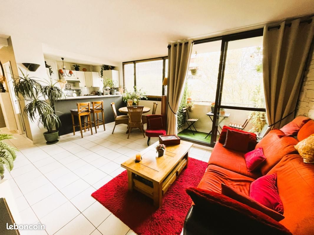 Appartement 4 pièces 64 m² · à Antony · 64 m² · 240 000 €