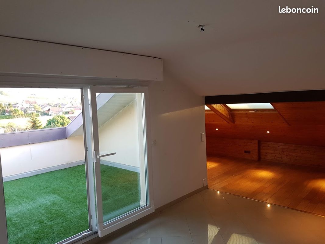 Appartement 3 pièces 100 m² · à Douvaine · 100 m² · 1 450 €