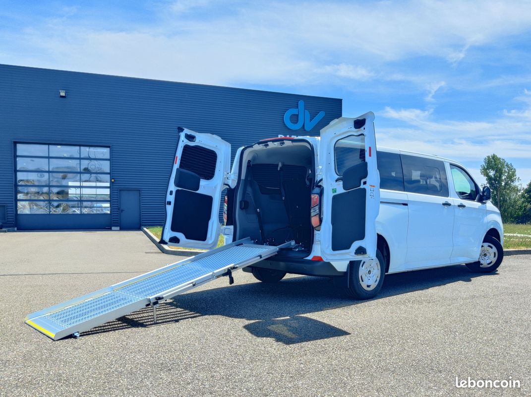 Ford Transit Custom L2H1 minibus TPMR 9 places neuf & disponible (image 1)