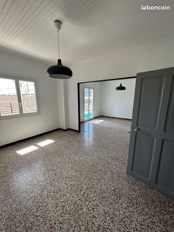 Appartement 4 pièces 99 m² · à Lunel · 99 m² · 690 €