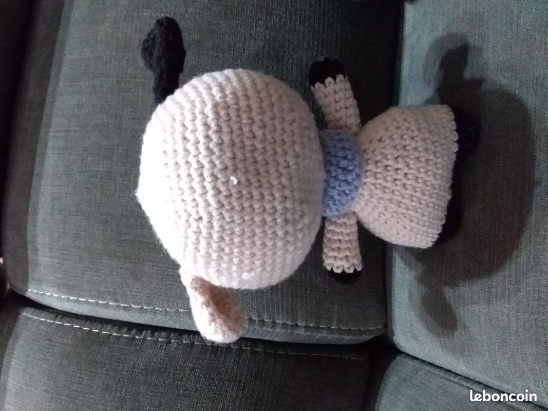 Petit chien au crochet (image 2)