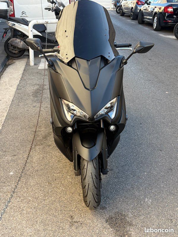 Tmax 530 SX Sport édition (image 2)