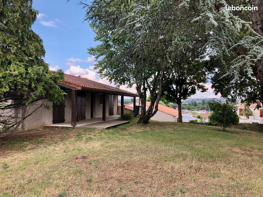 Maison 4 pièces 120 m² · à Saint-Yrieix-sur-Charente · 120 m² · 824 €/mois