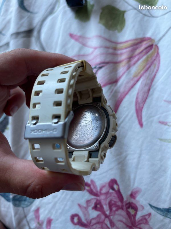 Casio G-Shock Blanc et Noir (image 5)