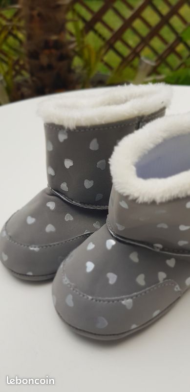 Chaussure bébé (image 1)