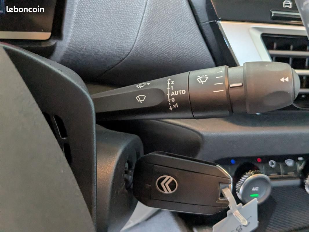 Citroën C4 HYBRID 145 E-DCS6 PLUS (image 12)