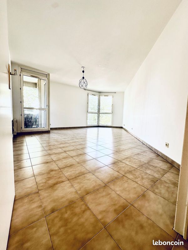 Appartement 2 pièces 55 m² · à Aix-en-Provence · 55 m² · 210 000 €