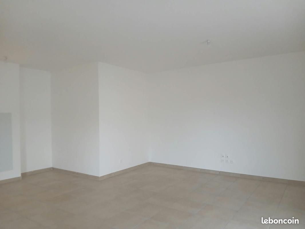 Appartement 3 pièces 82 m² · à Douvaine · 82 m² · 1 158 €/mois
