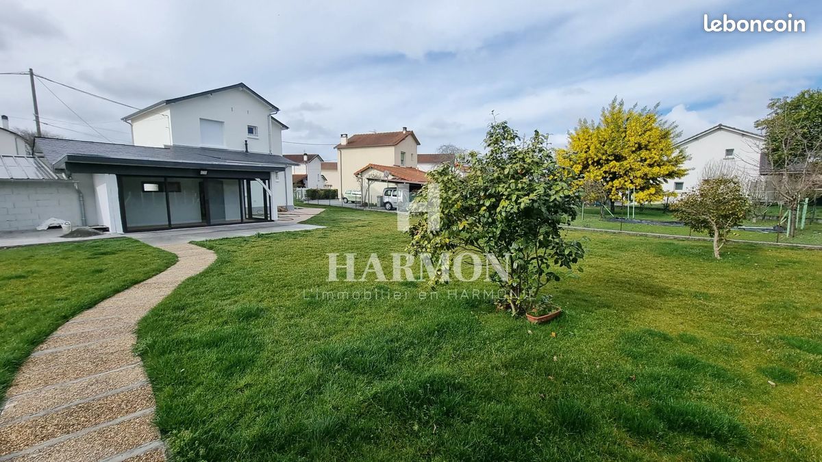 Maison 4 pièces 82 m² · à Oloron-Sainte-Marie · 82 m² · 995 €/mois