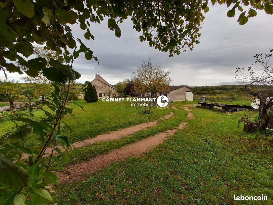 Maison 6 pièces 161 m² · à Semur-en-Auxois · 161 m² · 255 000 €