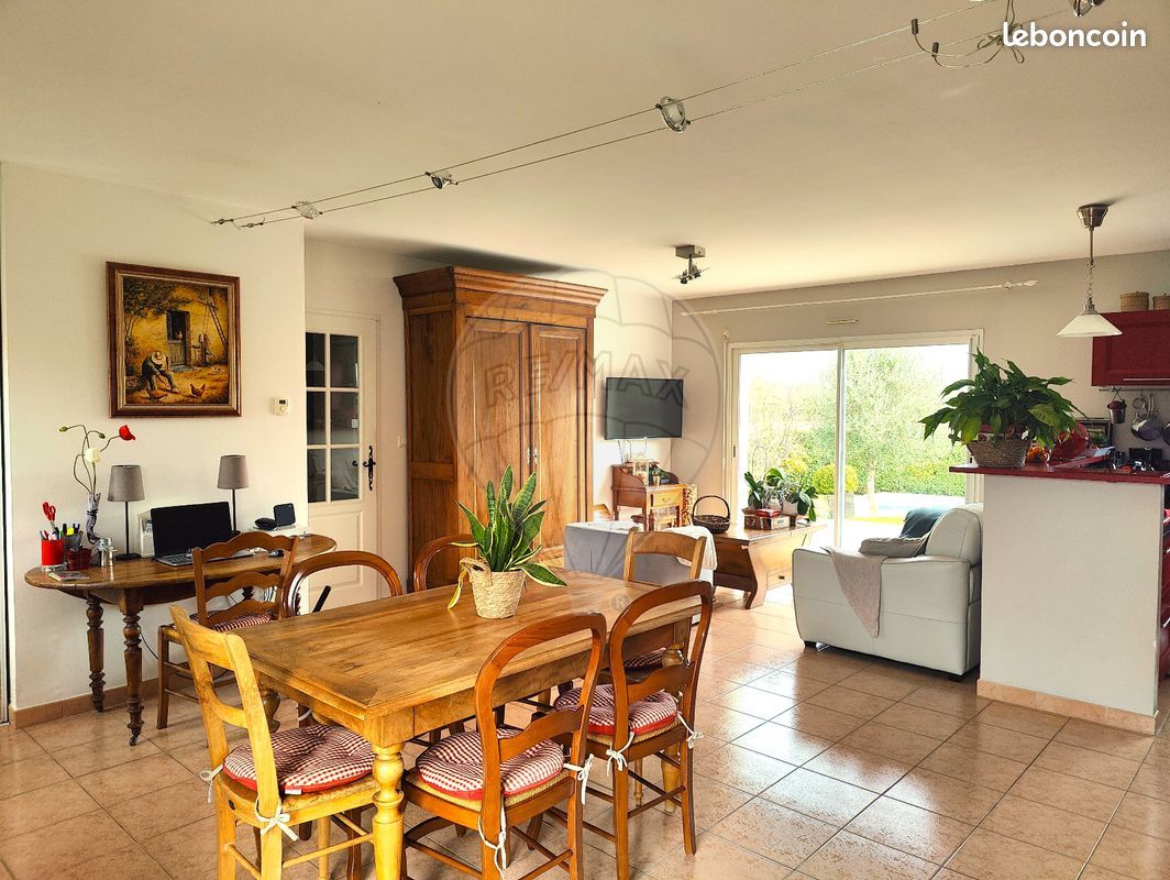 Maison 5 pièces 121 m² - Bouëx 16410 (image principale 6)