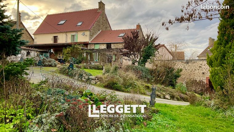 Maison 8 pièces 143 m²
