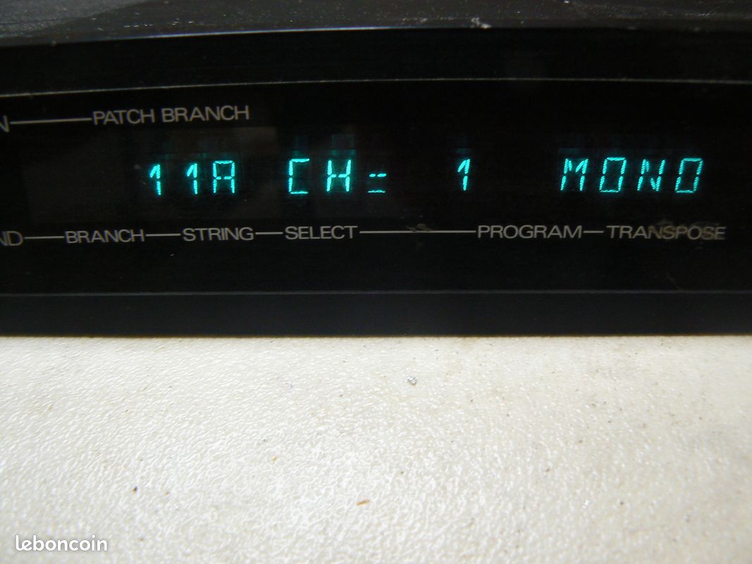 Roland GM-70 (image 4)