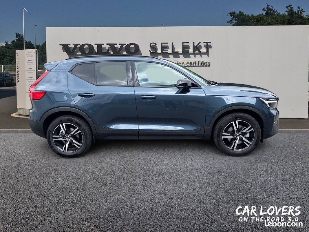 VOLVO XC40 B3 163 ch DCT7 Lounge Edition (image 6)