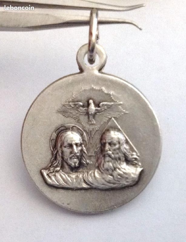 ❤️ Médaille Pendentif de la Sainte Trinité - Les médailles des Saints Patrons NEUF 18MM (image 1)