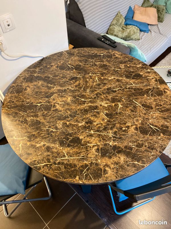 Table ronde effet marbre (image 3)