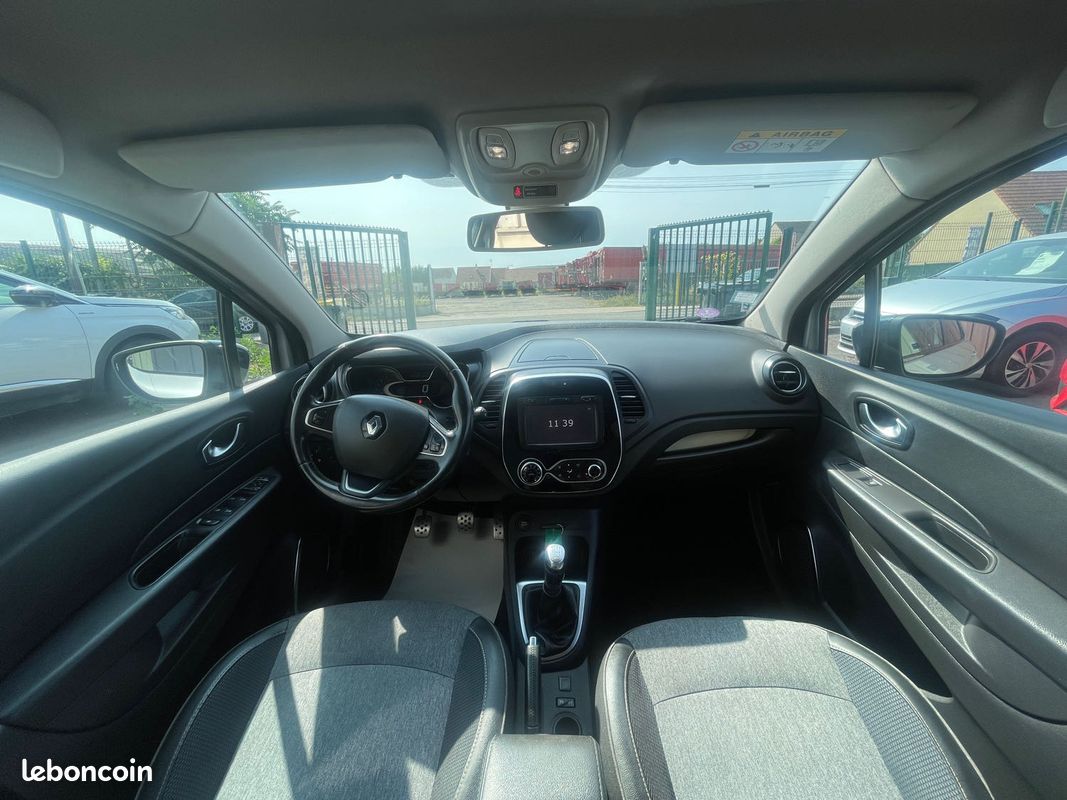 Renault captur phase 2 1.3 tce 150cv s-edition 2018 (image 9)