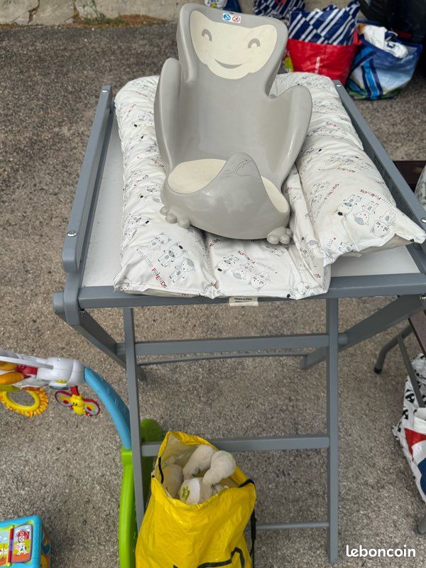 Table allongée bébé (image 1)