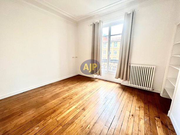 Appartement a louer paris-7e-arrondissement - 3 pièce(s) - 85 m2 - Surfyn