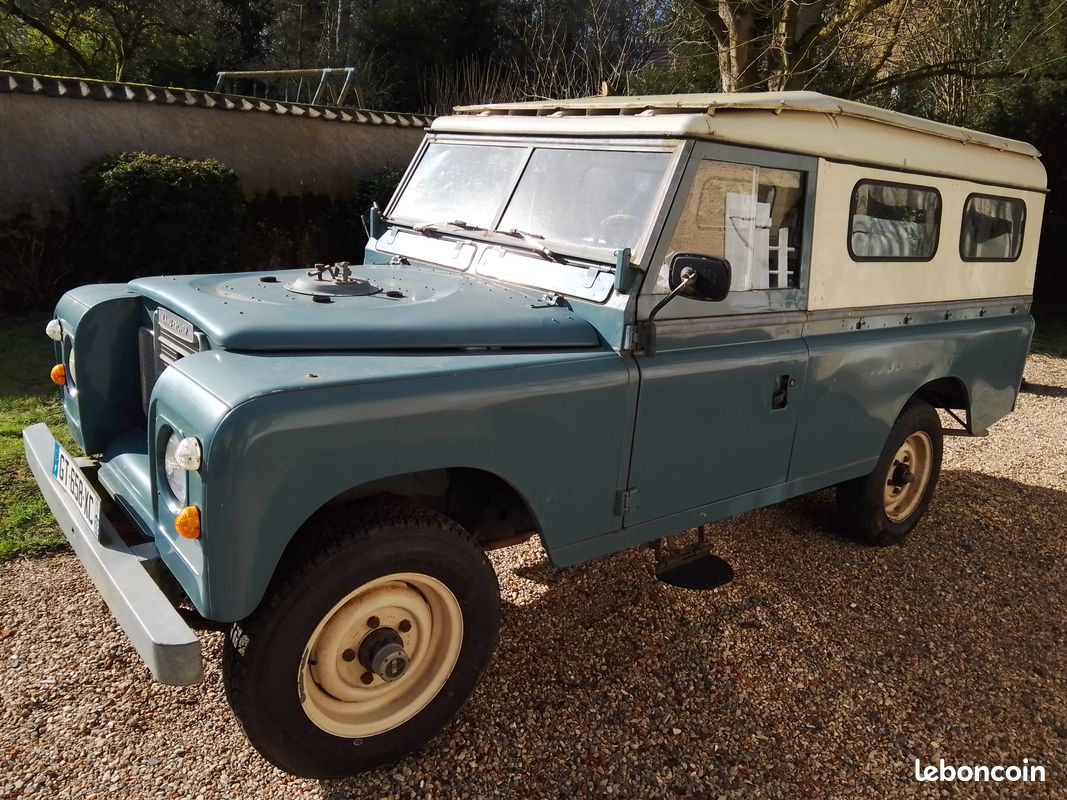 109 Land rover (image 1)