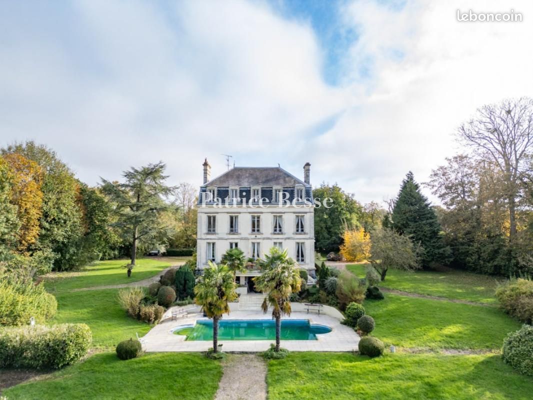 Maison 11 pièces 400 m² · à Saint-Pierre-en-Auge · 400 m² · 760 000 €