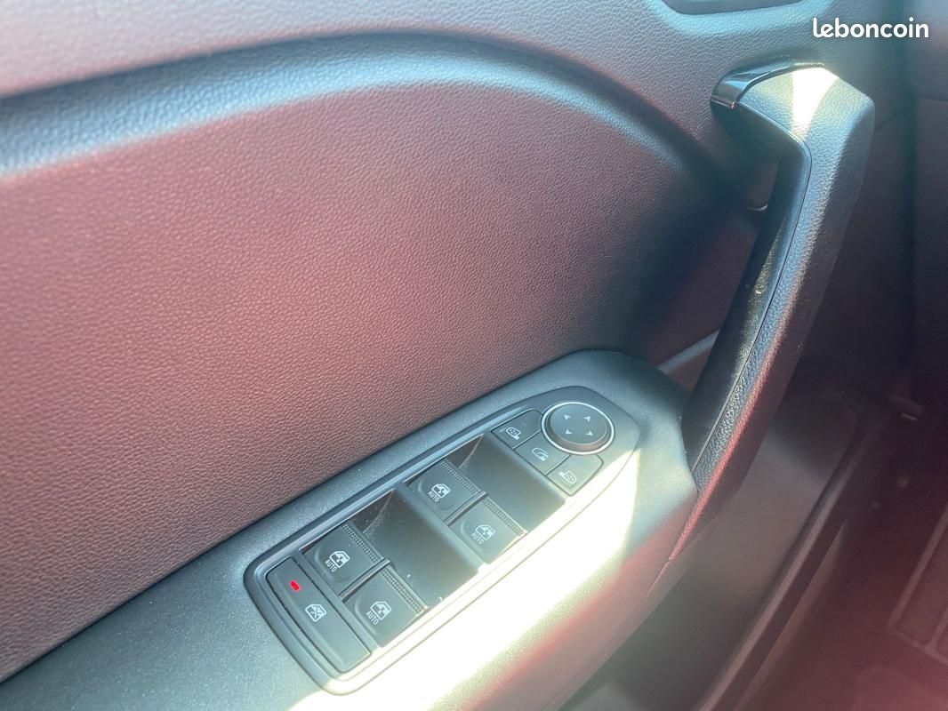 Renault Captur BUSINESS 1.3TCE 140CV 1ER MAIN - CARPLAY/CAMERA/CLES MAINS LIBRES/GPS (image 7)