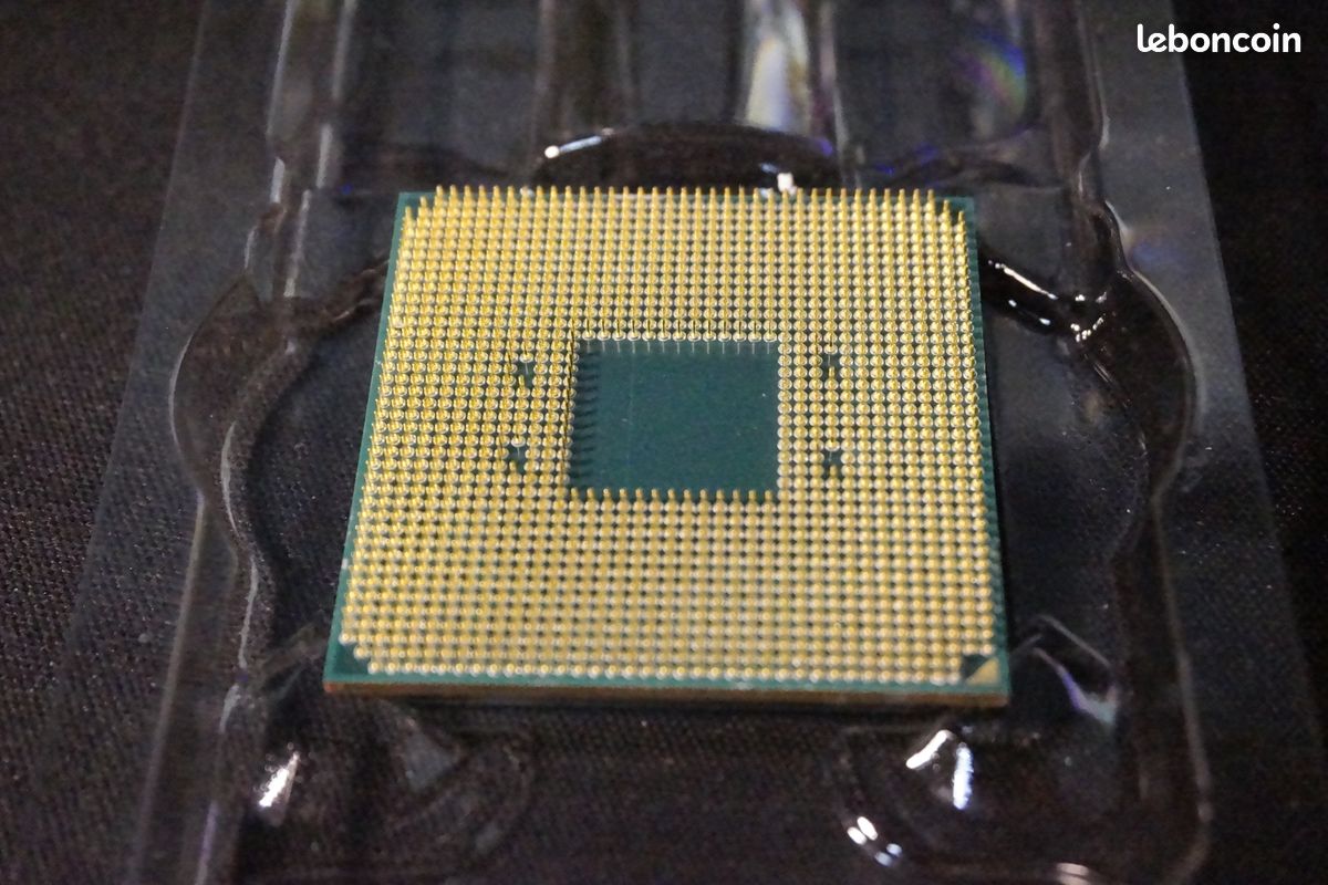 Processeur AMD Ryzen 5 3600X Avec Ventilateur - Neuf Sous Emballage D'origine
